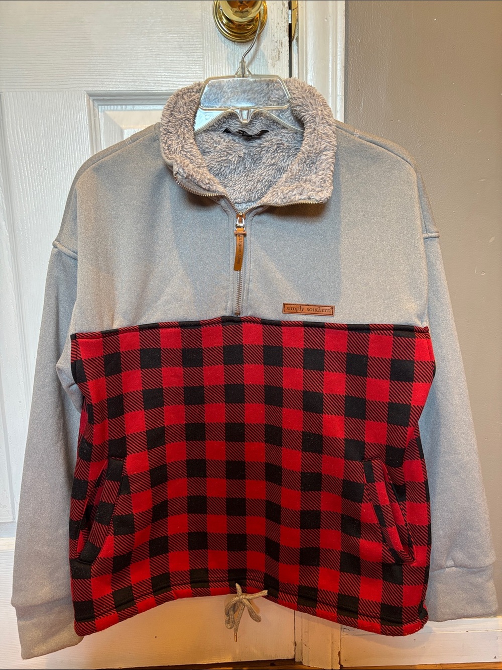 Simply Southern Women’s Gray Buffalo Plaid Quarter-Zip Pullover Sweater Large